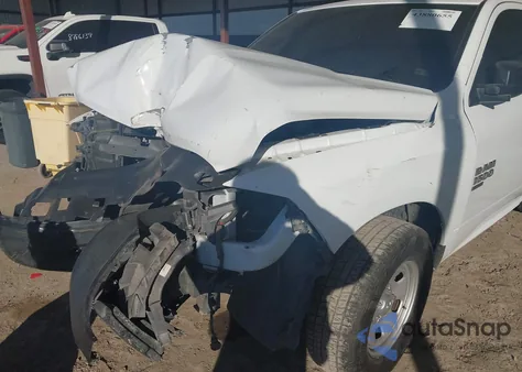 2022 Ram 1500 Classic Tradesman 4X2 6'4 Box z USA, uszkodzony, nr VIN 3C6JR6AG4NG205341